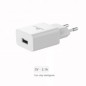 ADATTATORE  PRESA 220V. A 1 USB 5V/2.1A CON CHIP INTELLIGENTE VERSIONE NERO/BIANCO